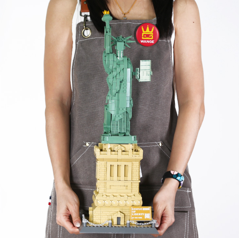 Statue of Liberty Building Block Set – New York Landmark Model