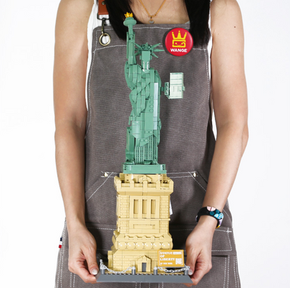 Statue of Liberty Building Block Set – New York Landmark Model